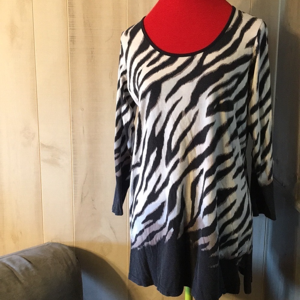 WOMAN Within Animal Print Shirt Size S - Picture 1 of 3
